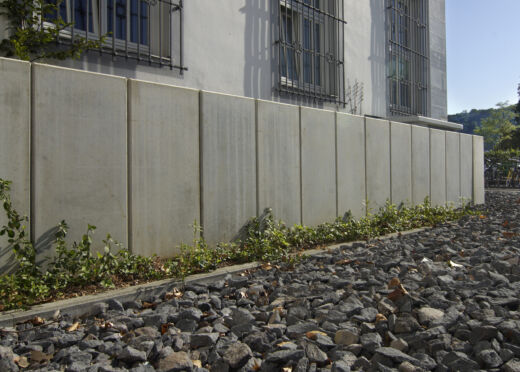 Winkelstützmauer sichtbetonglatt